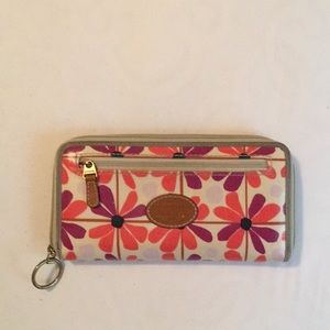 Fossil wallet